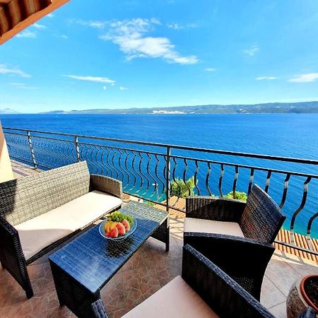 Apartment Zadoda Omis Bagian luar foto
