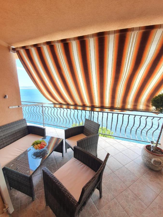Apartment Zadoda Omis Bagian luar foto