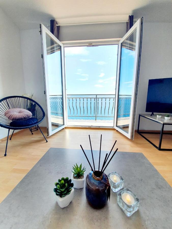 Apartment Zadoda Omis Bagian luar foto