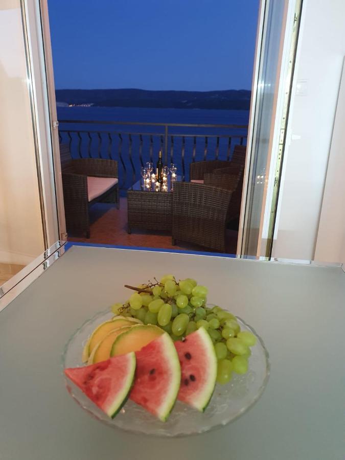 Apartment Zadoda Omis Bagian luar foto