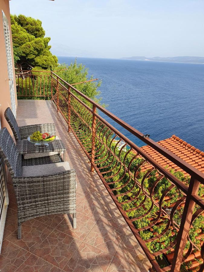 Apartment Zadoda Omis Bagian luar foto