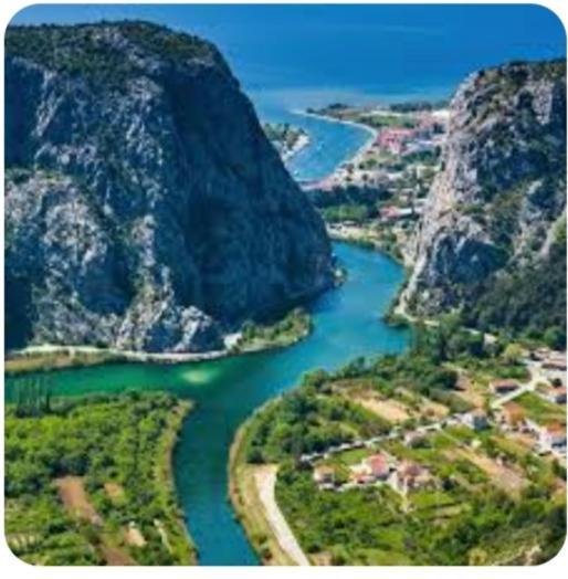 Apartment Zadoda Omis Bagian luar foto